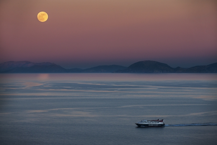 Private pool villa, boat seen from the villa with a full moon. , Image 13