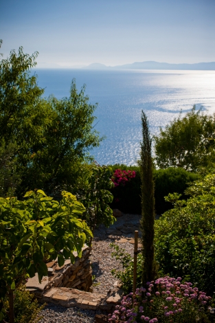 Private pool villa, gardens with a view, Image 23