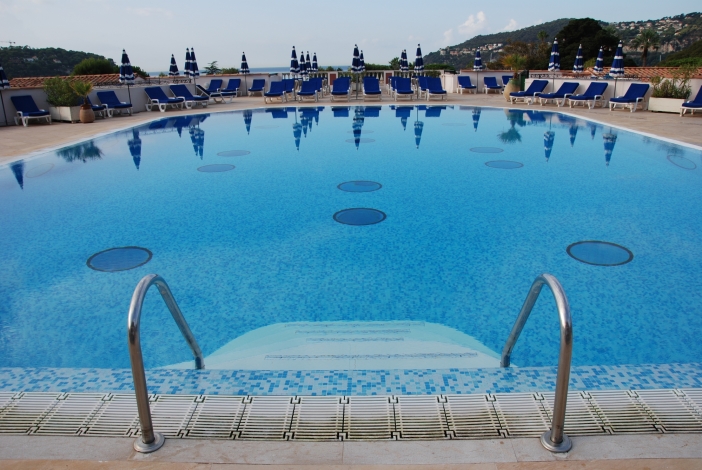 Paradise Cote D'Azur, Panoramic pool, Image 1